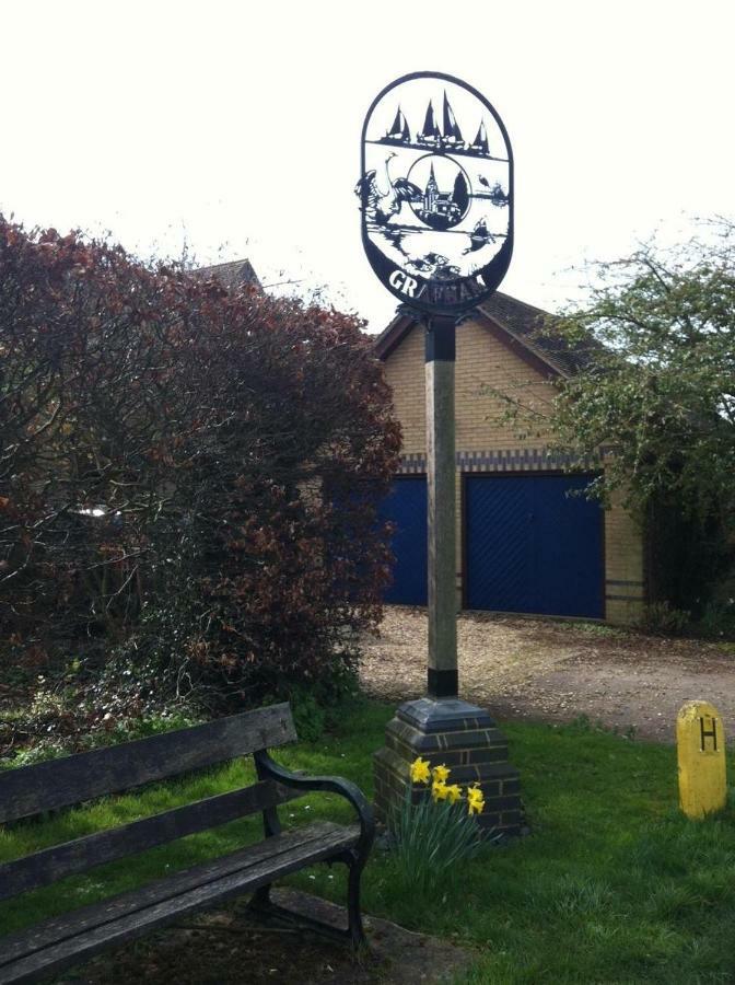 Grafham Water Lodge Exterior photo