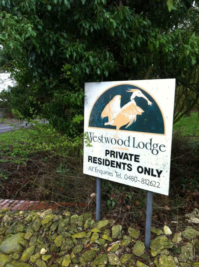 Grafham Water Lodge Exterior photo