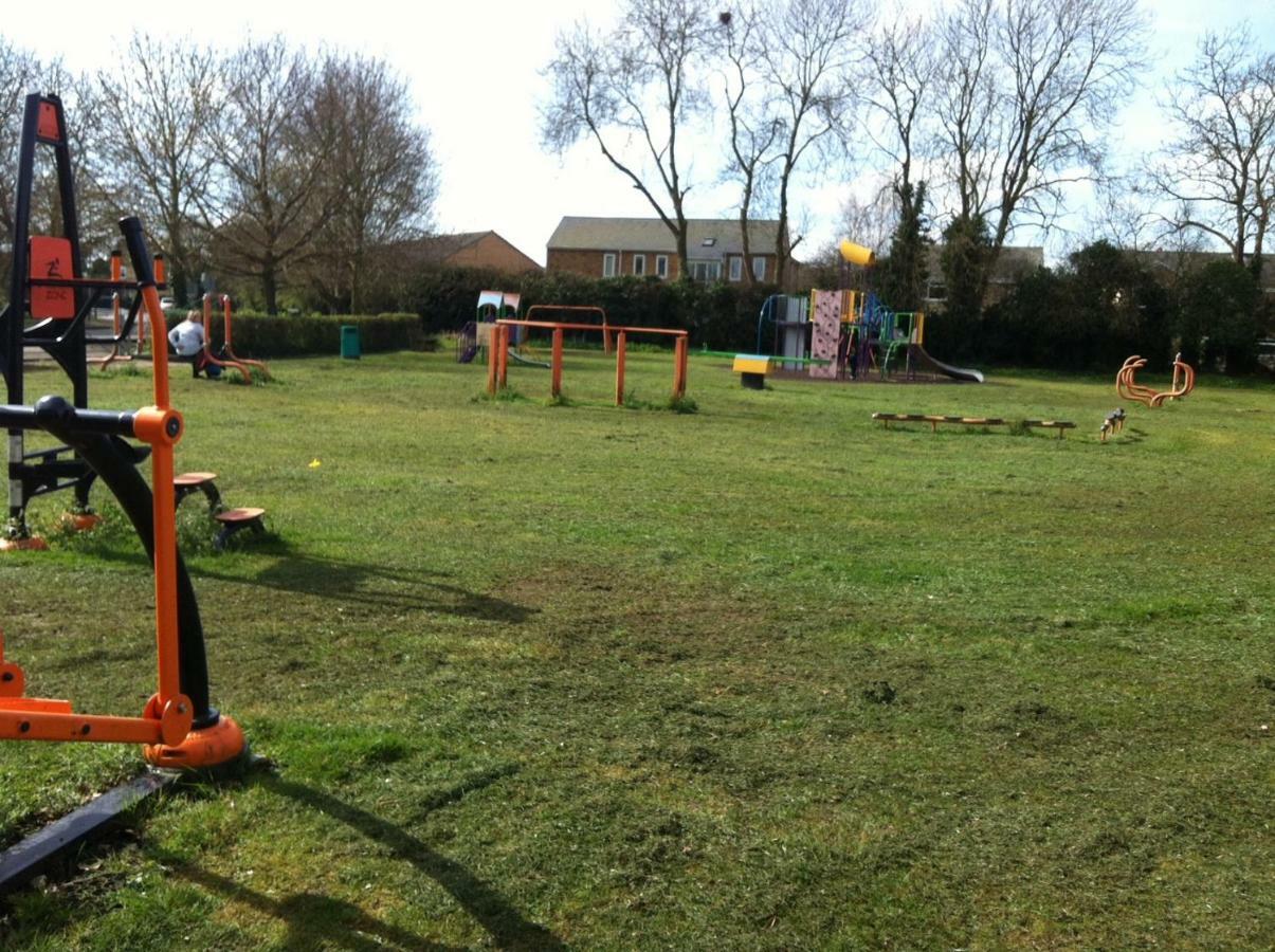 Grafham Water Lodge Exterior photo